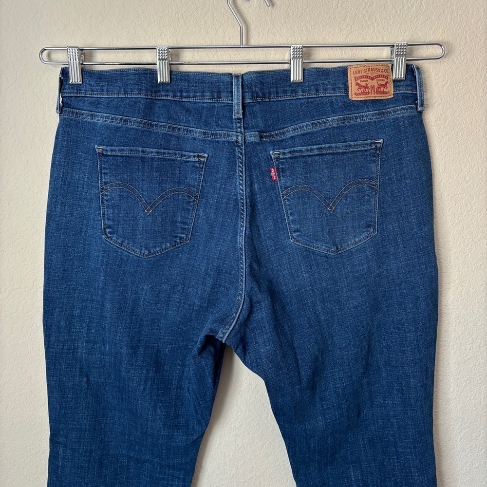 Levi's 20W Classic Bootcut Essential Denim Jeans - Picture 8 of 12